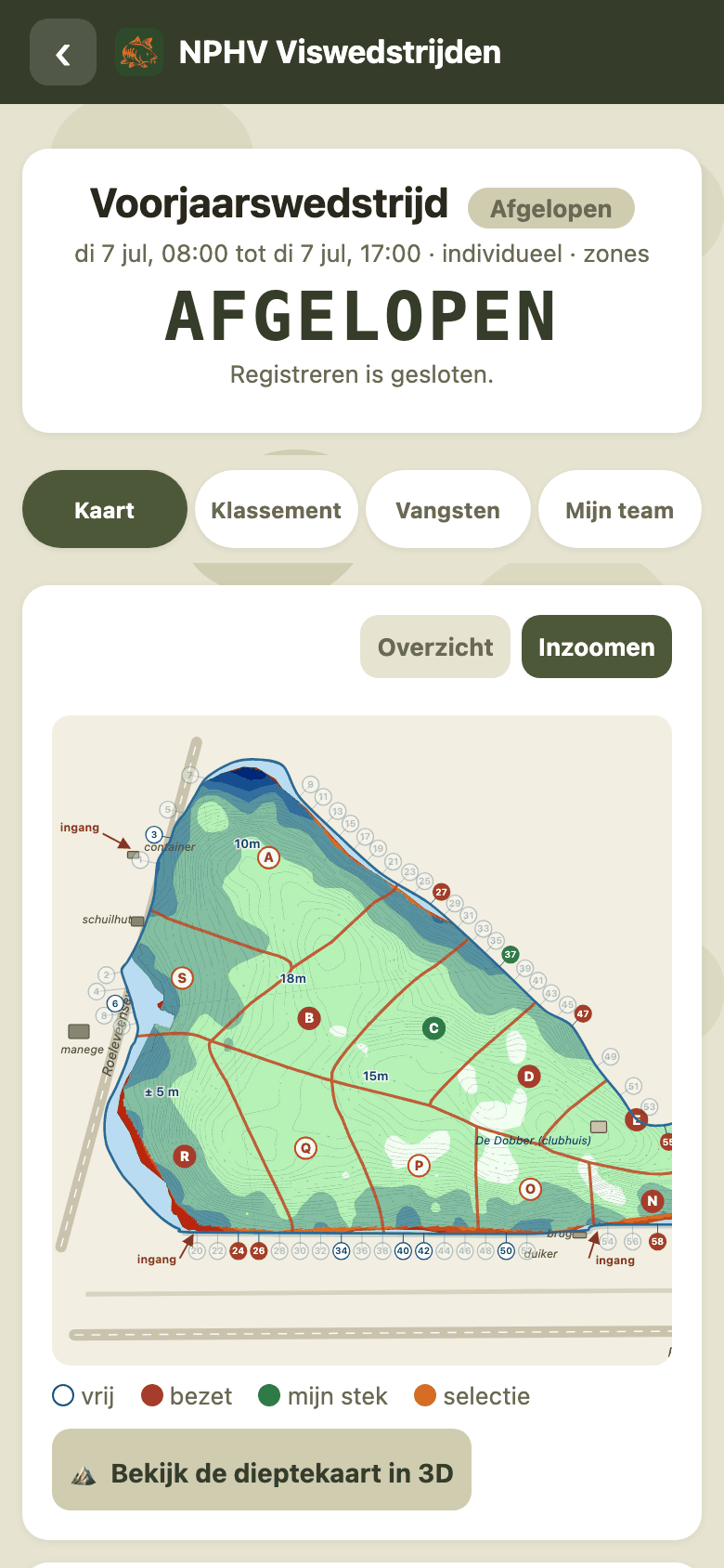 De dieptekaart van de Plas van der Ende in de app, met zones, dieptelijnen en vrije en bezette stekken